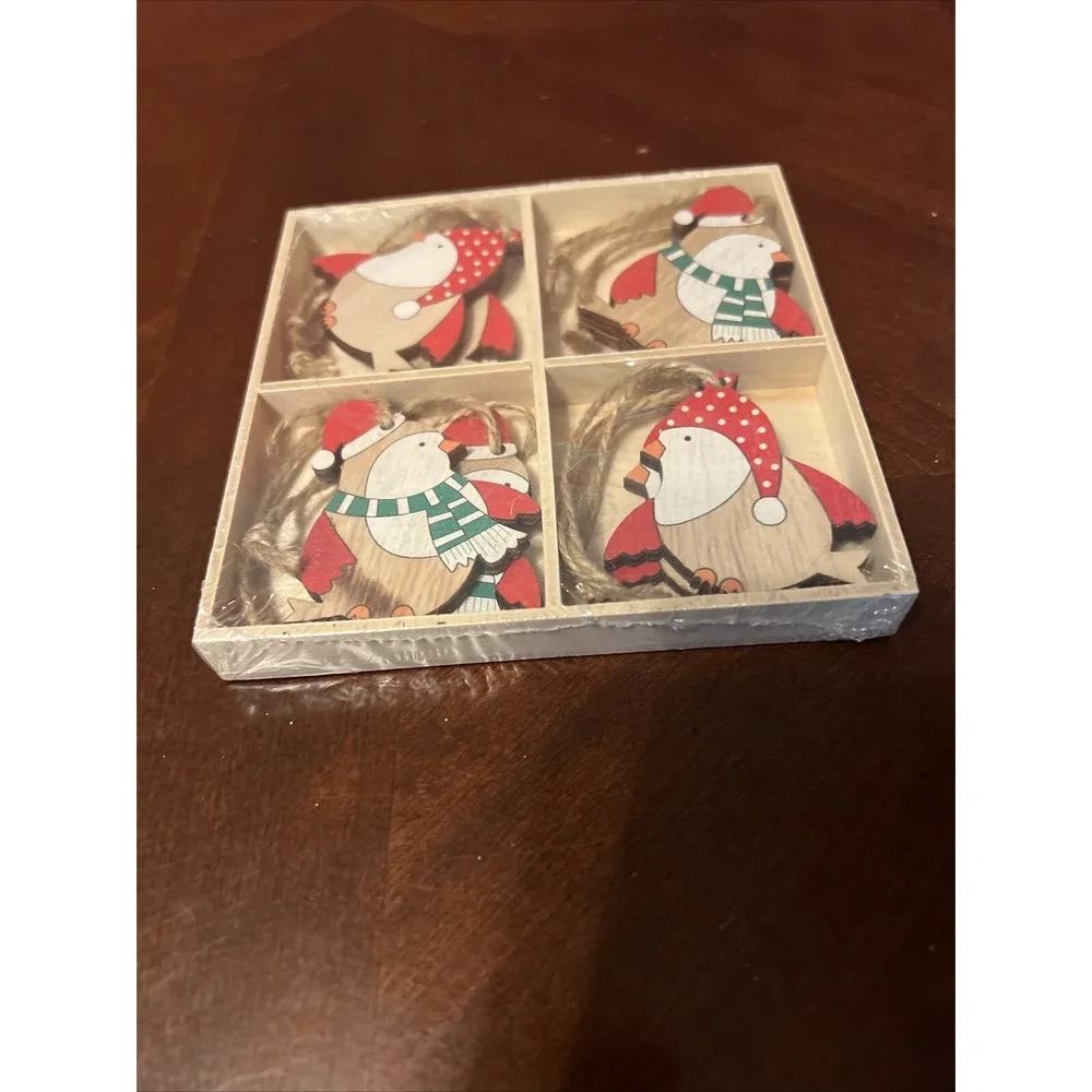 Wooden Robin Christmas Tree Decorations with‎ Rustic Twine